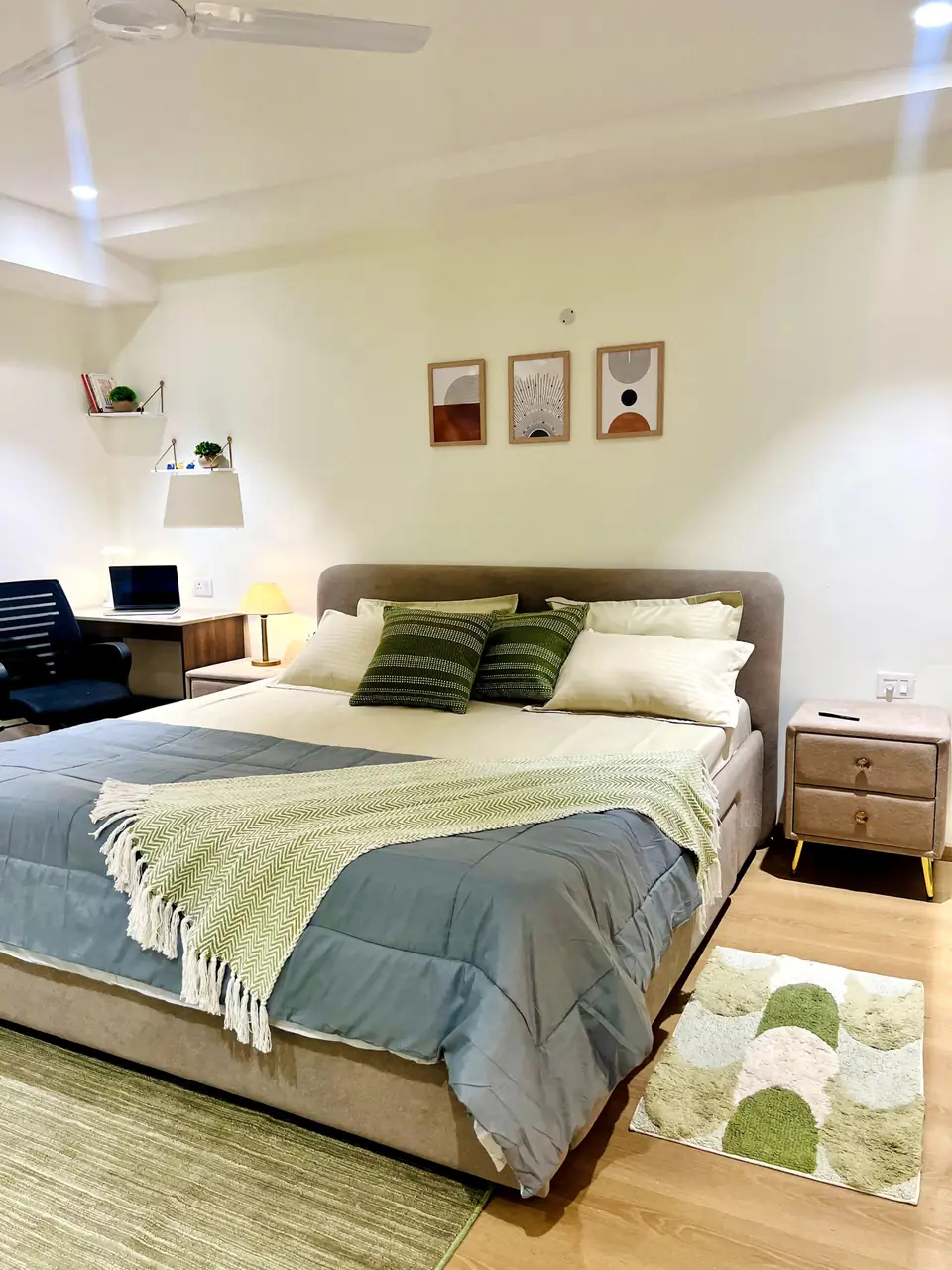 King bed with bedside tables